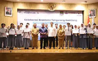 Impulsando el talento digital, el Gobierno de Tangerang establece una alianza estratégica de becas con Prasetiya Mulya
