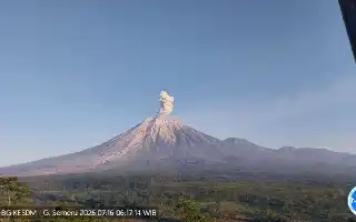 Mount Semeru Remains on Standby Alert, Eruption Earthquakes Continue to Dominate Volcanic Activity