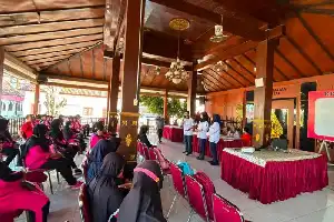 UMS Students Strengthen Assistance for the Elderly in the PROLANIS Program in Sukoharjo