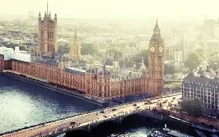 El Parlamento británico investiga la discriminación bancaria contra la industria de las criptomonedas