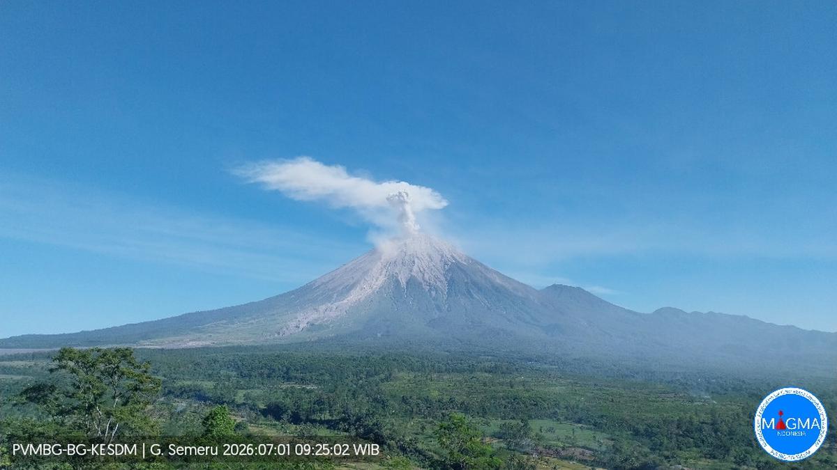 Gunung Semeru Kembali Erupsi, Tinggi Kolom Abu Mencapai 1.000 Meter