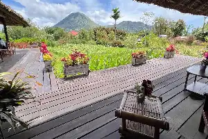Paraíso Culinario al Pie del Monte Lokon: Recomendaciones de los 16 Mejores Lugares para Comer en Tomohon