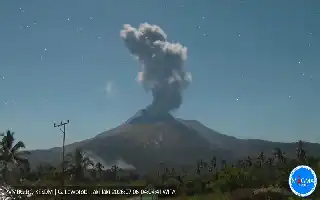 Volcanic Activity Increases, Mount Lewotobi Laki-Laki Erupts Again