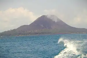 Mount Anak Krakatau Activity Remains at Alert Level, Anyer-Carita Tourism Confirmed Safe