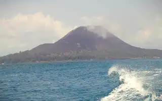 Mount Anak Krakatau Activity Remains at Alert Level, Anyer-Carita Tourism Confirmed Safe