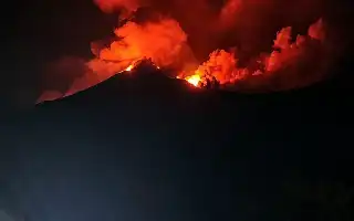 Volcanic Activity at Mount Karangetang Increases, Sitaro BPBD Issues Alert