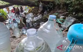 Clean Water Crisis Spreads in Cilegon, Gunung Batur Residents Rely on Forest Spring to Survive