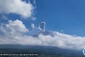 Mount Semeru Erupts Again, Spewing an Ash Column 1,000 Meters High