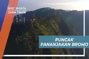 Enjoying the Sunrise Charm at Pananjakan Peak, an Iconic Mount Bromo Destination
