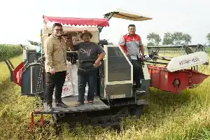 Promoviendo la autosuficiencia alimentaria, el gobierno de la regencia de Kediri organiza el Evento de Innovación Tecnológica Agrícola 2026