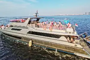 Inovasi Olahraga di Atas Kapal: Mengintip Tren Pilates di Kawasan Waterfront PIK2
