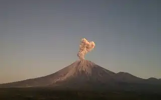 Mount Semeru Erupts Again, Residents and Miners Reminded to Stay Away from Danger Zone