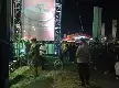 La Policía del Sector de Cimarga realiza una seguridad estricta en un evento de entretenimiento popular en el campo Cilaki, Lebak