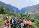 El terreno escarpado del monte Ringgit dificulta la extinción; equipo conjunto de Probolinggo rodea el punto de fuego restante