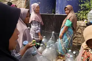 Для подолання кризи з питною водою на горі Батур влада міста Чилегон планує завершити проєкт трубопроводу до грудня 2026 року