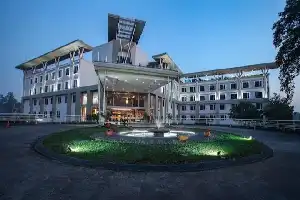 Reestructuración de Empresas Públicas: Krakatau Steel transfiere la gestión de The Royale Hotel a PT HIN