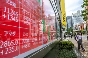 Токійська фондова біржа під тиском, індекс Nikkei впав до місячного мінімуму