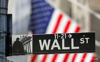 Wall Street sube impulsado por la recuperación de las acciones de chips y la expectativa ante los informes financieros de los gigantes de la IA