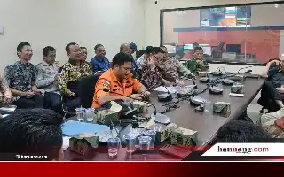 Enhancing Mitigation, South Lampung Regency Government Ensures Mount Anak Krakatau's Condition Remains Safe