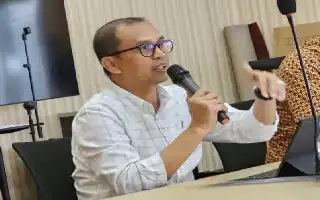Transformación de la Industria del Aceite de Palma en Kalimantan Oriental: Priorizando el Procesamiento Aguas Abajo y la Gobernanza Sostenible