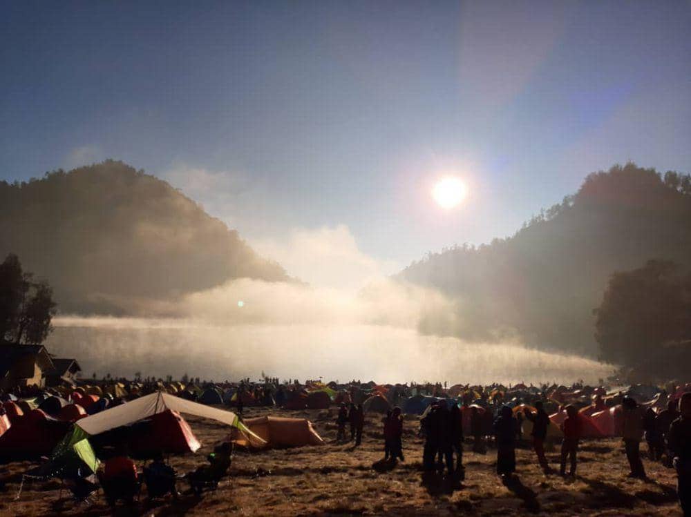 Hormati Hari Raya Karo, Jalur Pendakian Gunung Semeru Ditutup Sementara