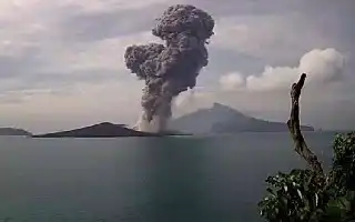 Mount Anak Krakatau Alert Status: Bakauheni Harbormaster Bans Vessels Within 5-Kilometer Radius