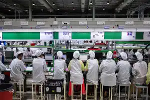 El aumento en la demanda de servidores de IA impulsa el rendimiento financiero de Foxconn por encima de las expectativas