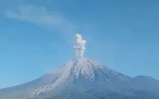 Mount Semeru Erupts Again, PVMBG Urges Residents to Stay Away from Besuk Kobokan Riverbed