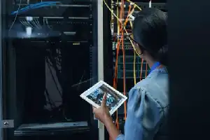 Tantangan Global Menguat, Analis Pertahankan Prospek Positif pada Saham Teknologi