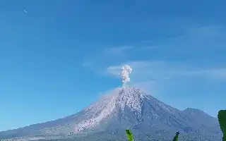 Volcanic Activity at Mount Semeru Increases Again, Spewing Ash 1,000 Meters High