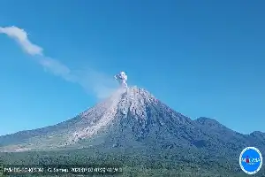 Gunung Semeru Kembali Erupsi, Semburkan Kolom Abu Setinggi 1.100 Meter