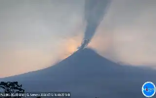 Mount Semeru Erupts Again, Residents Urged to Beware of Pyroclastic Flows and Lahars