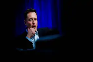 Meneropong Strategi Kepemimpinan Elon Musk dalam Membangun Inovasi Global
