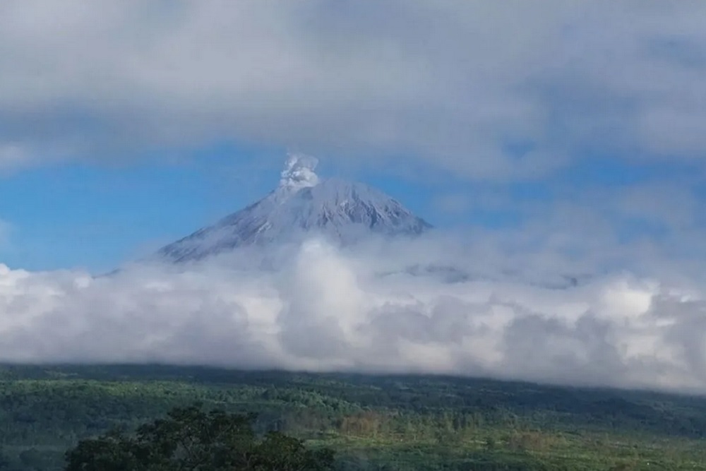 Hormati Tradisi Hari Raya Karo, Pendakian Gunung Semeru Ditutup Sementara pada Agustus 2026
