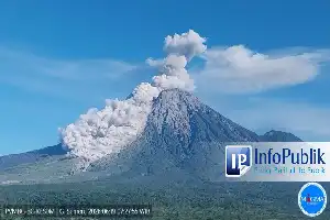El volcán Semeru se mantiene en Nivel de Alerta: Piden a los residentes respetar la zona de exclusión