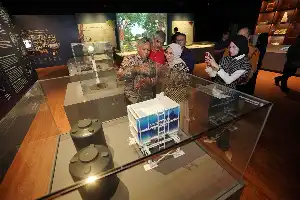 La presidenta de la Comisión X del DPR RI elogia la transformación digital en el Museo del ITB