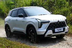 Con tecnología híbrida inteligente, el nuevo Mitsubishi Xforce HEV puede recorrer una distancia de 1.000 kilómetros