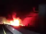 Kebakaran Bus Tingkat Gunung Harta di Tol Nganjuk: Seluruh Penumpang Selamat, Kerugian Capai Rp3,5 Miliar