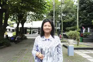 Inspiring Story of Angela Electra, a Visually Impaired Student Who Passed UGM's Sociology Program