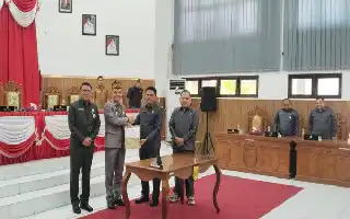 Gunung Mas Regional House Officially Approves Two Strategic Draft Regulations to Strengthen Governance