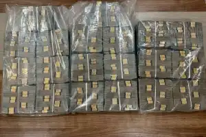 Investigando lavado de dinero, la Policía de Kalimantan Oriental incauta miles de millones de rupias en activos de un capo de la droga en Paser