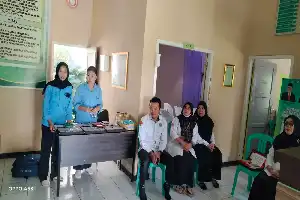 Improving Service Quality, Curup Tengah KUA Staff Undergo Eye Examinations