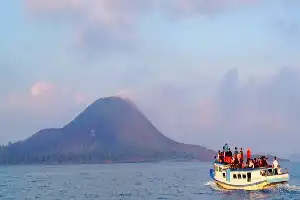 Mount Anak Krakatau Status Raised to Level III, Port Authority Tightens Sunda Strait Security