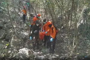 Hallan el cuerpo de un hombre desaparecido de Lamongan en un barranco del monte Kendil, la policía dice que no hay signos de violencia