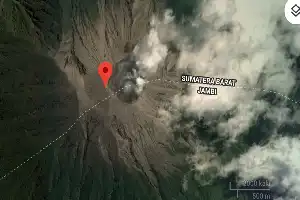 Para impulsar el ecoturismo, el gobierno de Solok del Sur abre una nueva ruta de senderismo al monte Kerinci