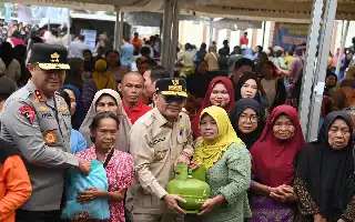 Central Kalimantan Provincial Government Provides Cheap Market and Free Healthcare for Pulang Pisau Residents