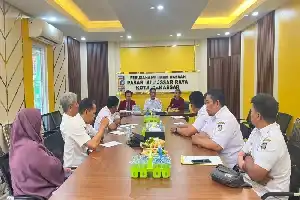 Perumda Pasar Makassar Raya співпрацює з IBK Nitro для надання університетських стипендій дітям торговців