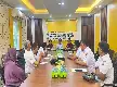 Perumda Pasar Makassar Raya se asocia con IBK Nitro para otorgar becas universitarias a hijos de comerciantes