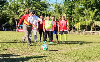 Regent of Simeulue Officially Opens Lauke Cup I Tournament, Boosting Local Economy and Athlete Talents