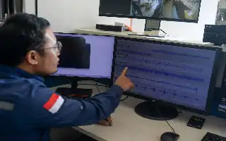 Volcanic Activity Increases, Mount Anak Krakatau Remains on Alert Status